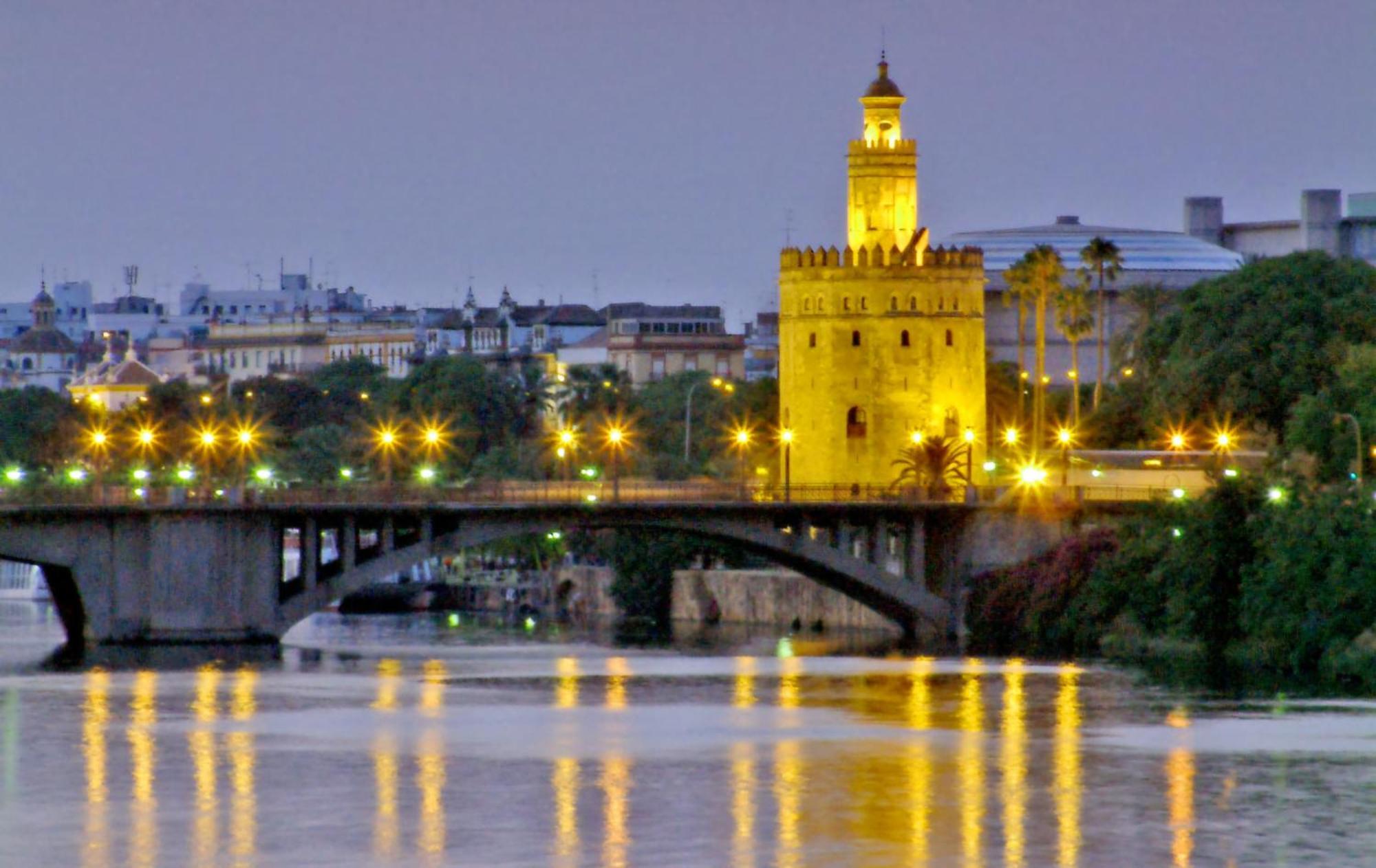 Ole Triana Sevilha Exterior foto